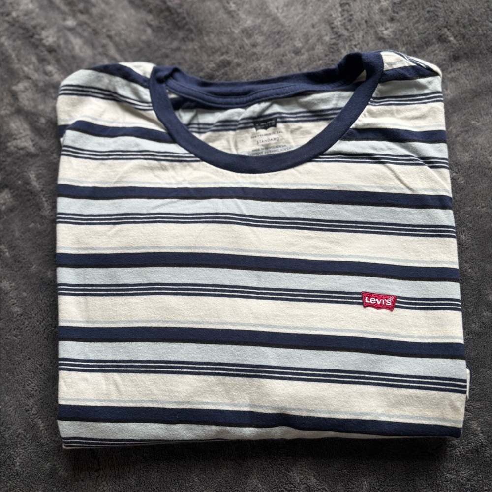 Levi's Men's Navy and White Striped Tee